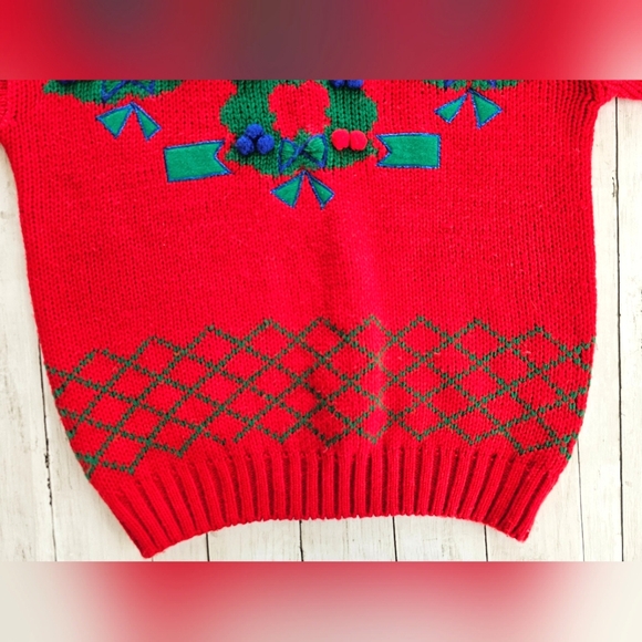Vintage Karen Scott Red Wreath Christmas Sweater Embroidered 3D Poms High Neck - Picture 3 of 11